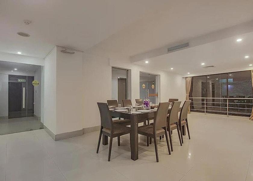 West Bengal Kolkata Food & Dining