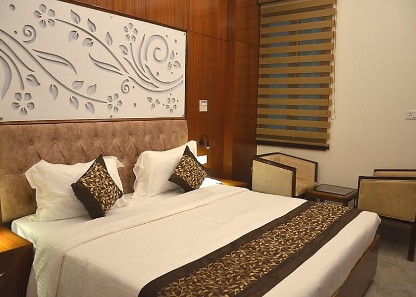 Uttar Pradesh Lucknow SUPERIOR ROOM