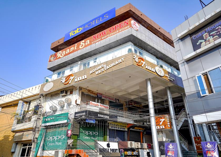 Punjab N M Town Hotel Exterior