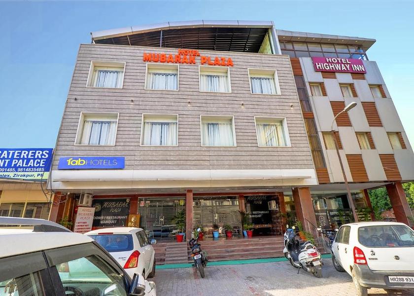 Punjab Zirakpur Hotel Exterior