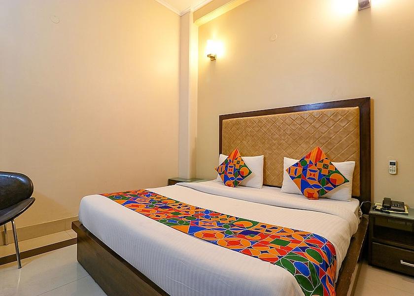 Delhi Delhi Room