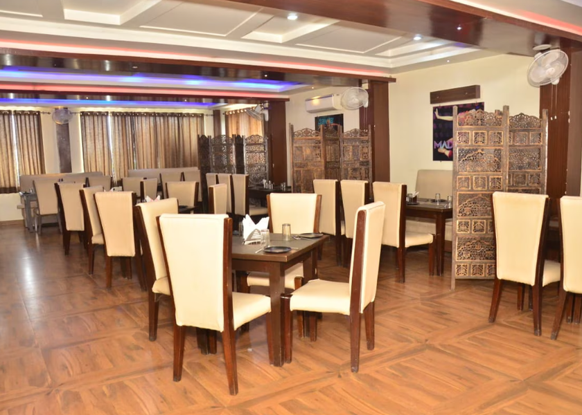 Uttar Pradesh Akbarpur Food & Dining