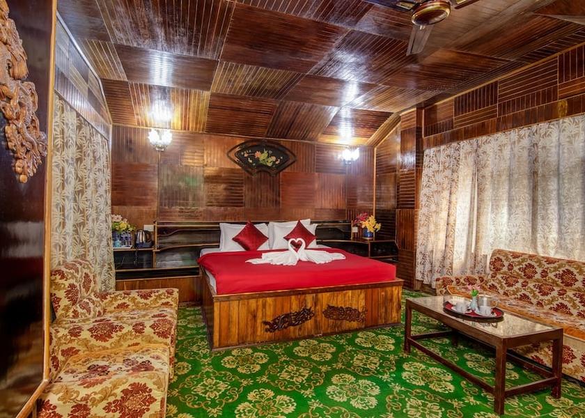 Sikkim Gangtok Family Room 
