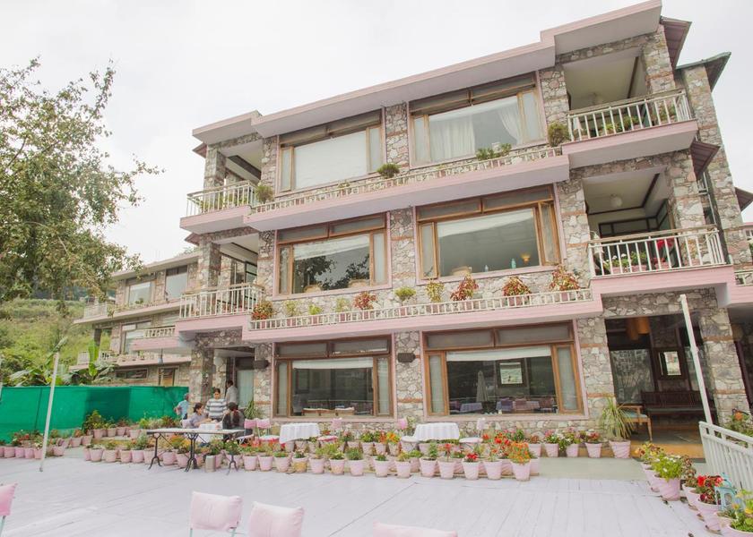 Uttarakhand Bhimtal Hotel Exterior