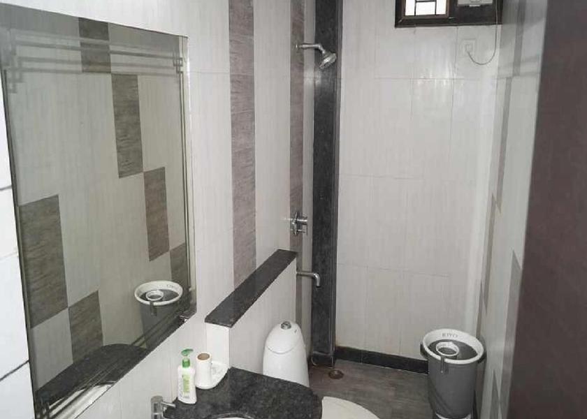 Uttar Pradesh Banda bathroom