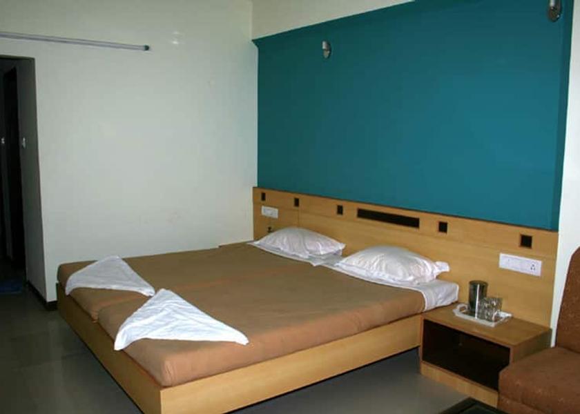 Karnataka Hubballi Standard Room