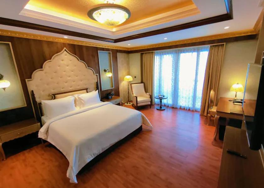 Tamil Nadu Mahabalipuram Premium King First Floor Pool Facing