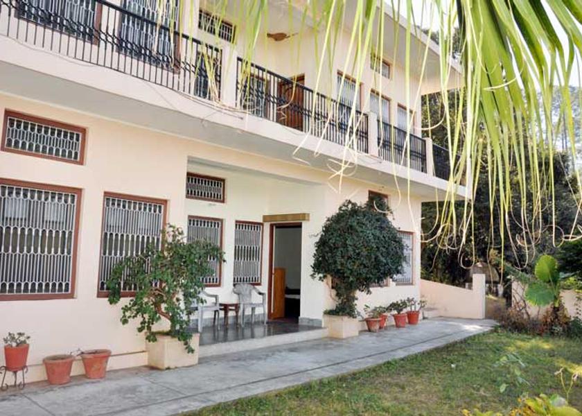 Uttarakhand Kausani Hotel Exterior