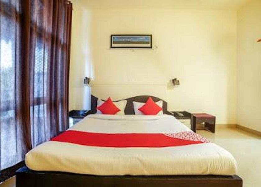 Uttarakhand Mukteshwar Standard Room