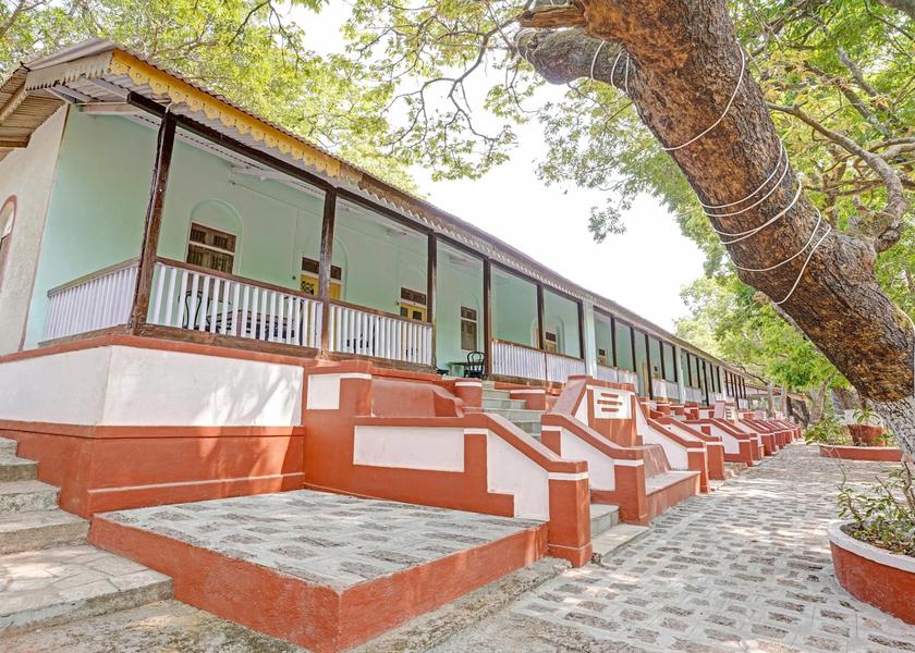 Maharashtra Matheran Hotel Exterior
