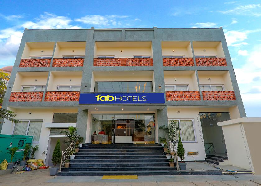 Uttar Pradesh Lucknow Hotel Exterior
