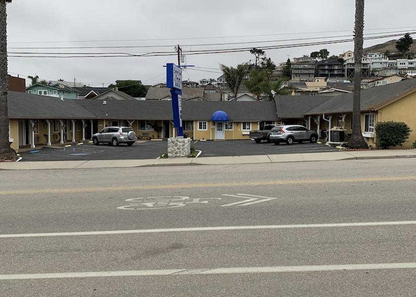 California Cayucos Facade