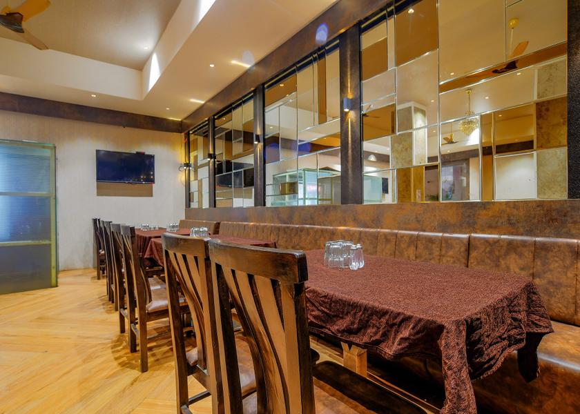 Madhya Pradesh Indore Food & Dining