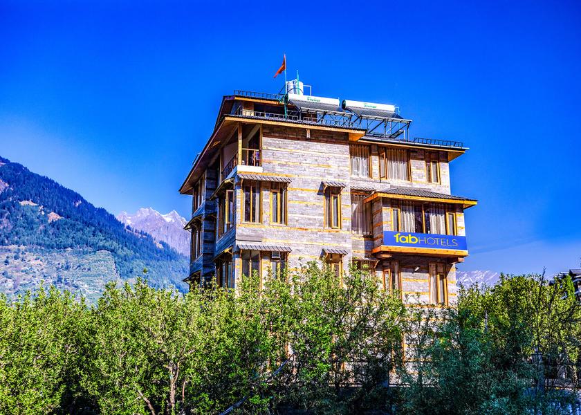 Himachal Pradesh Manali Hotel Exterior