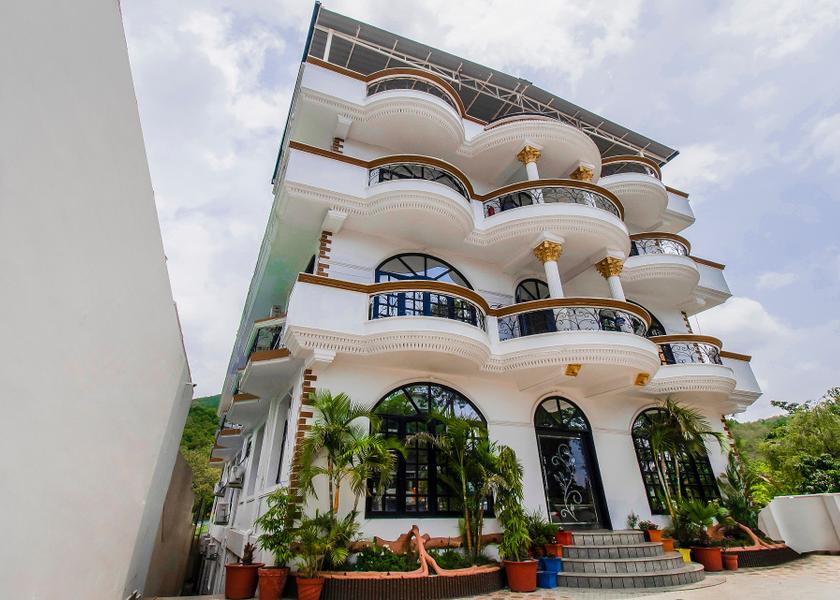 Uttarakhand Dehradun Hotel Exterior