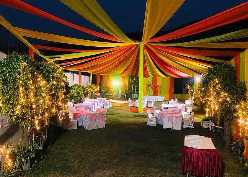Uttarakhand Dehradun Food & Dining