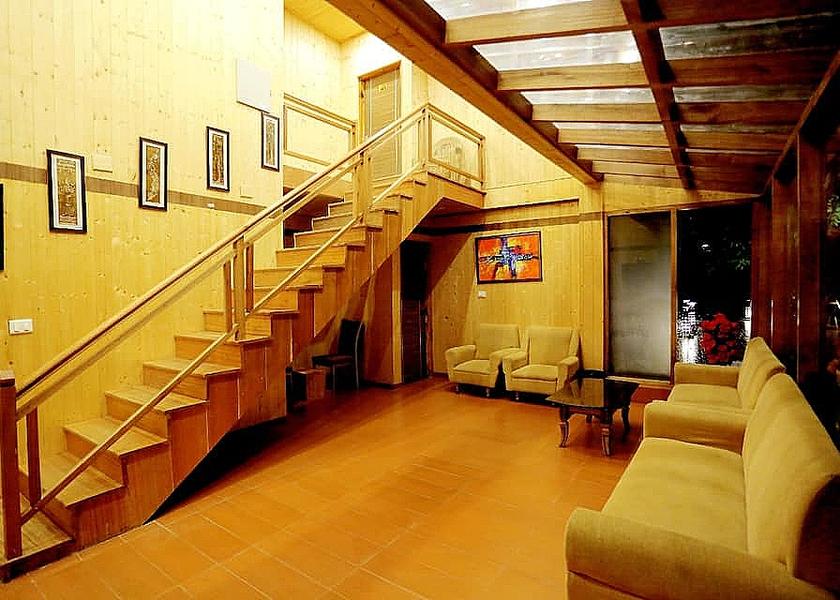 Himachal Pradesh Manali 4 Bedroom Cottage