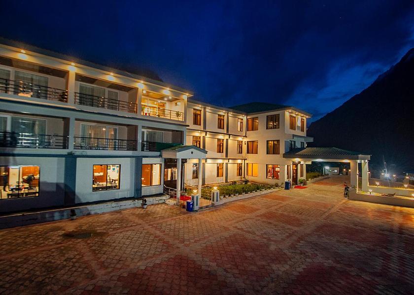 Uttarakhand Badrinath Exterior view