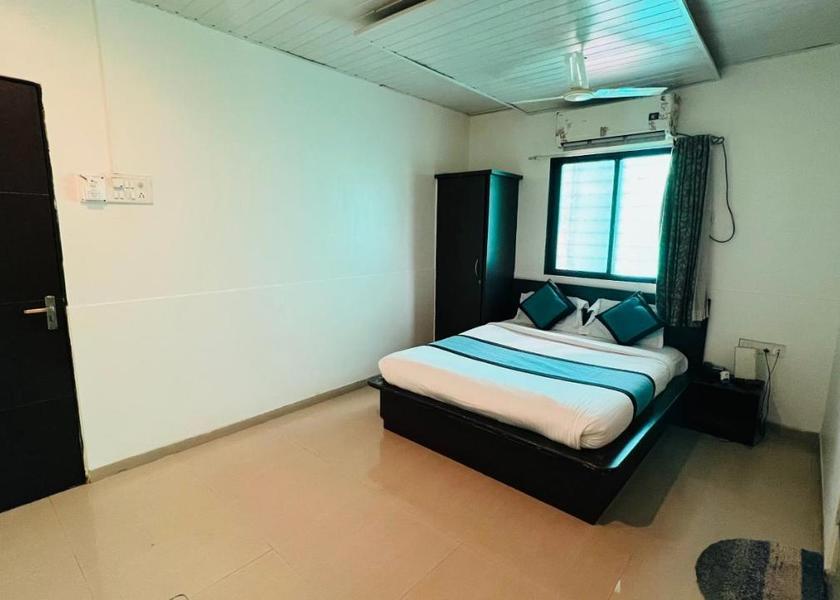 Maharashtra Thane Executive Room
