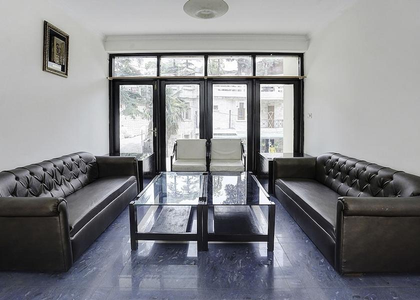 Uttarakhand Mussoorie Lobby sitting area