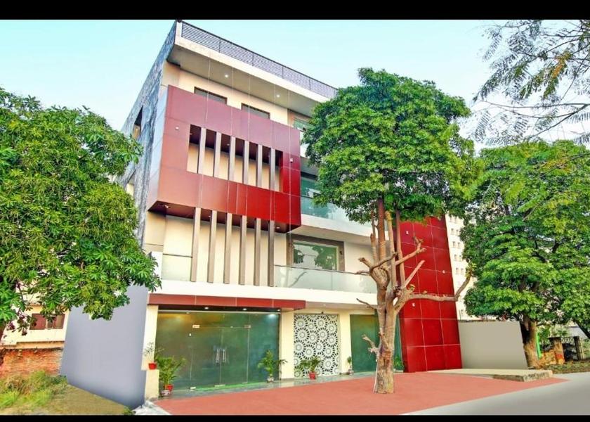 Uttar Pradesh Noida Facade