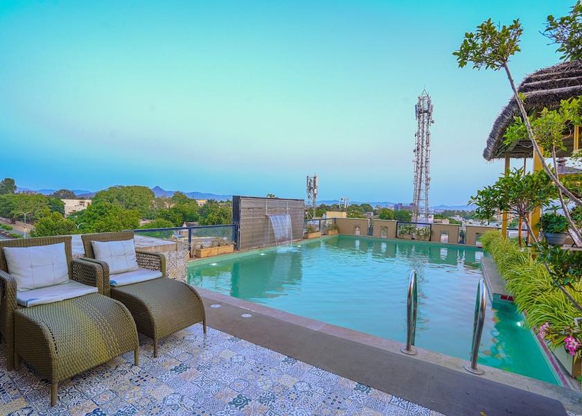 Rajasthan Udaipur Rooftop pool