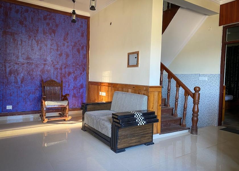 Uttarakhand Bhimtal Living room