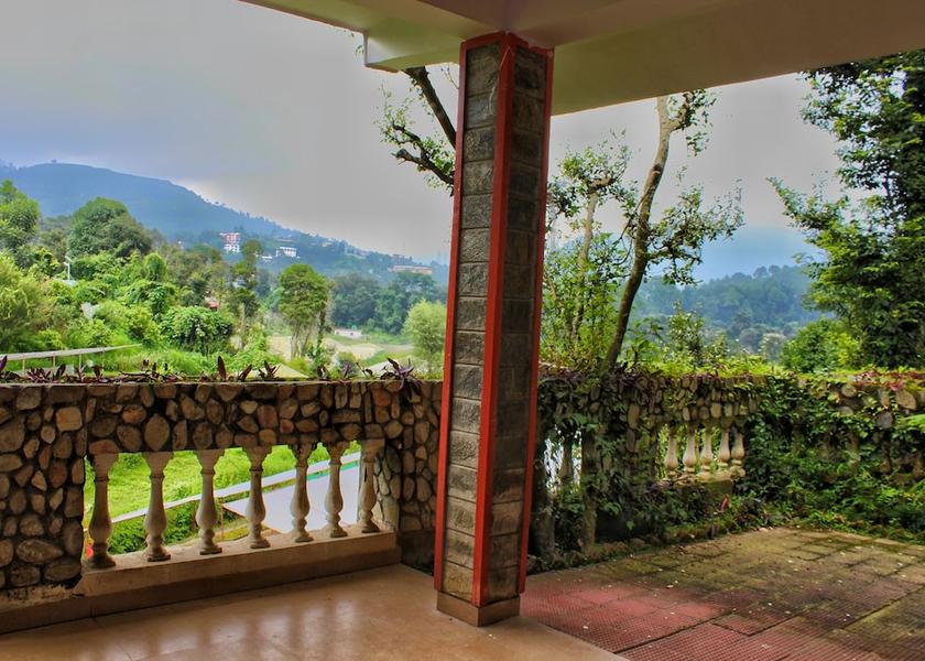 Uttarakhand Bhimtal Terrace/patio