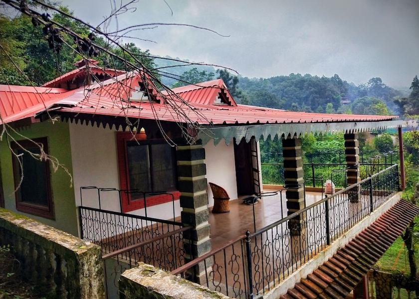 Uttarakhand Bhimtal Terrace/patio