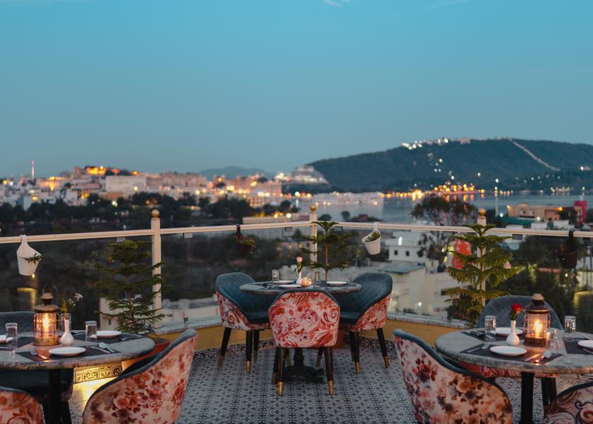 Rajasthan Udaipur Food & Dining