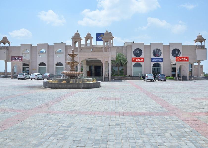 Rajasthan Neemrana Hotel Exterior
