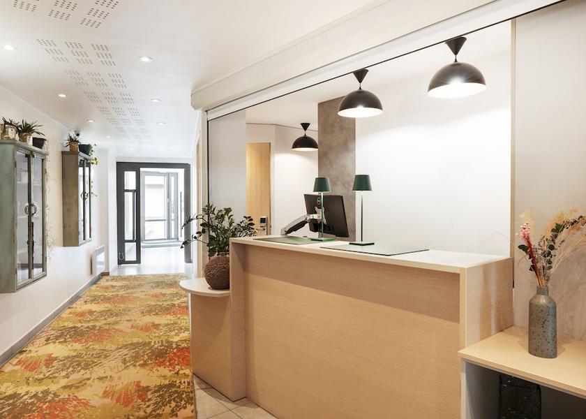 Île-de-France Malakoff Reception