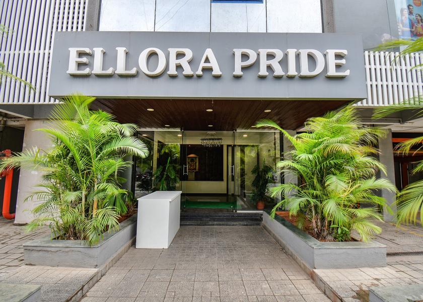 Maharashtra Pune Hotel Exterior