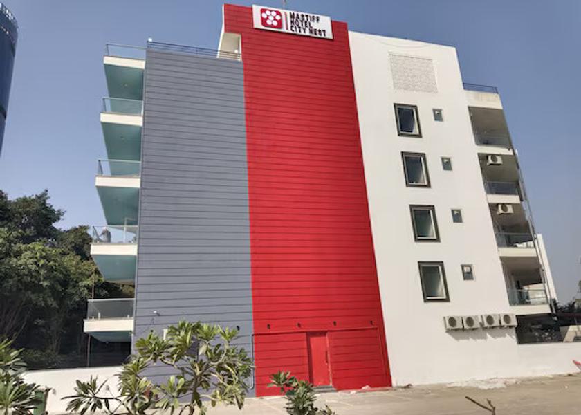 Haryana Gurugram Hotel Exterior