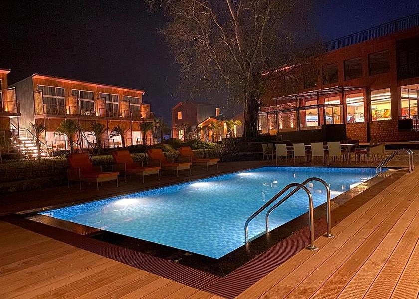 Uttarakhand Rishikesh Pool