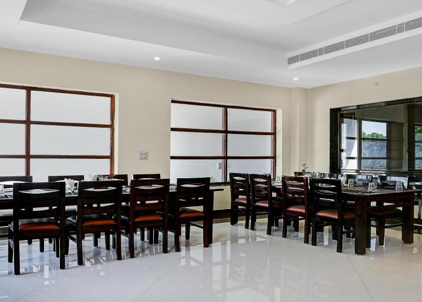 Uttar Pradesh Varanasi Business Centre