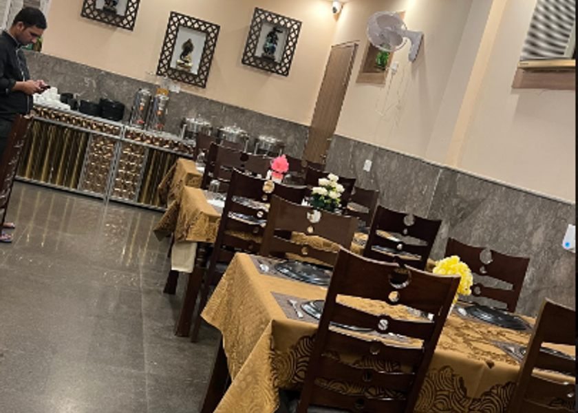 Delhi Delhi Food & Dining