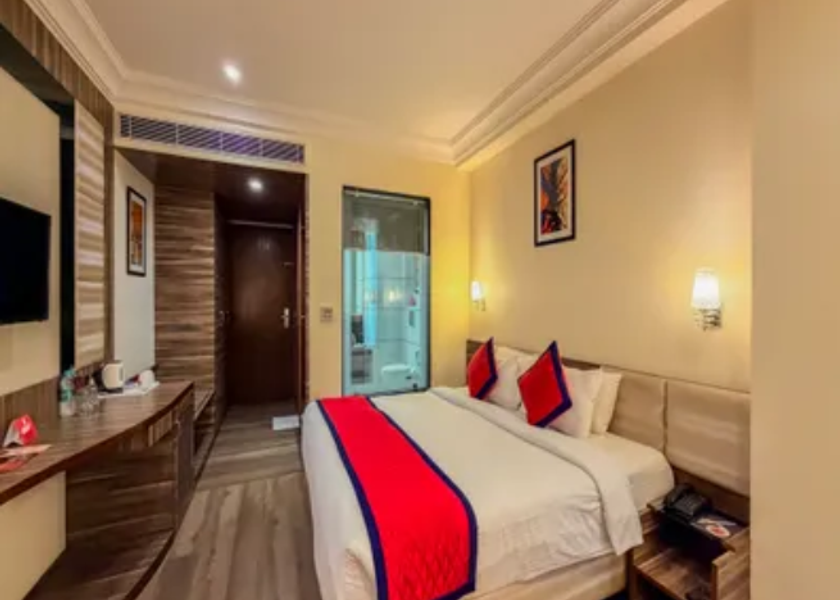 Rajasthan Jaipur Deluxe Room King Bed (City view)