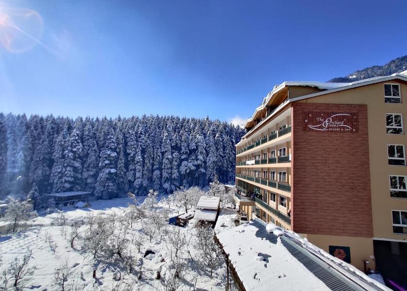 Himachal Pradesh Manali Hotel Exterior