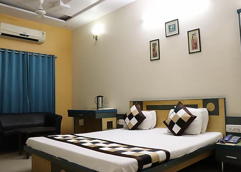 Rajasthan Abu Road Super Deluxe Room