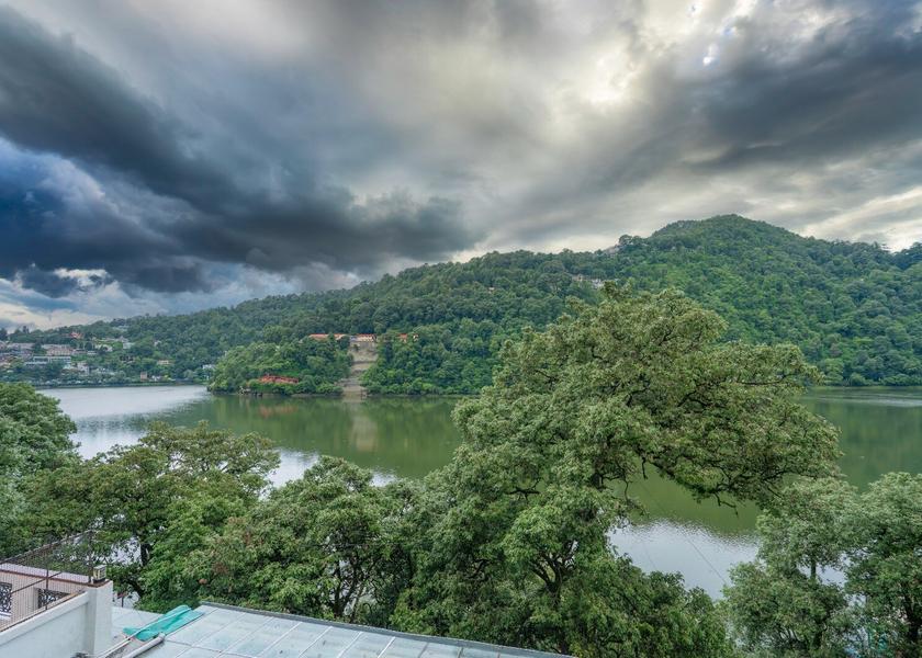 Uttarakhand Nainital Hotel View