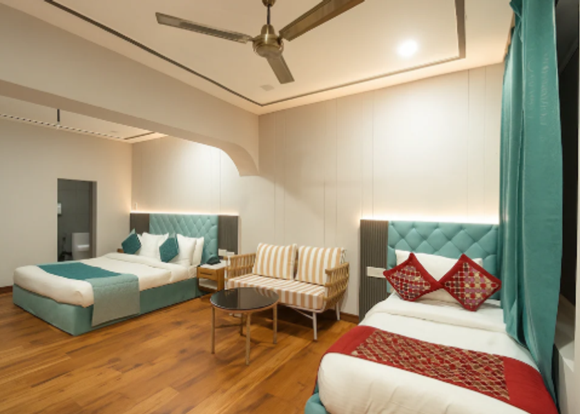 Uttarakhand Nainital Junior Suite