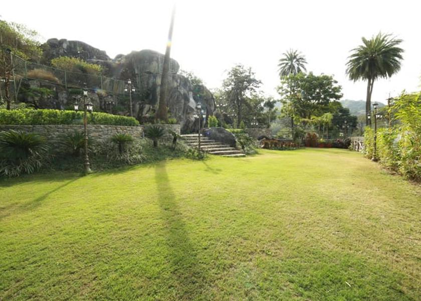 Rajasthan Mount Abu garden