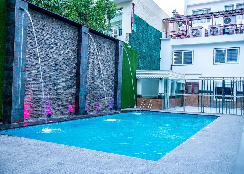 Punjab Zirakpur Pool