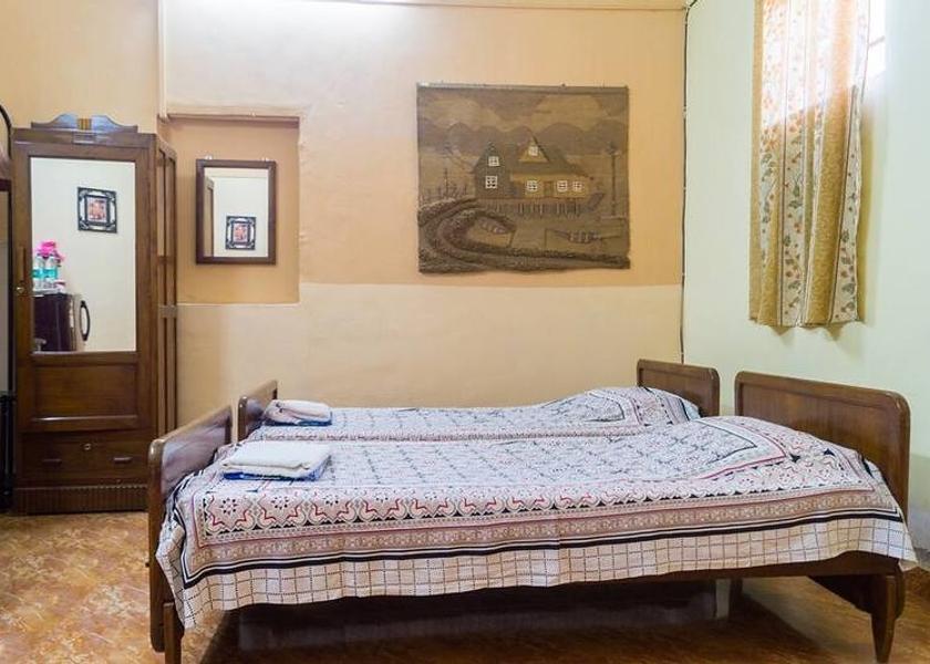 Goa Panaji DX AC Room double bed with sit-out