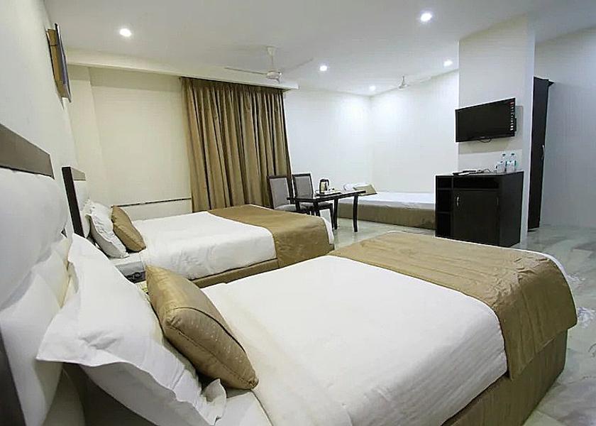 Uttar Pradesh Agra Executive Room