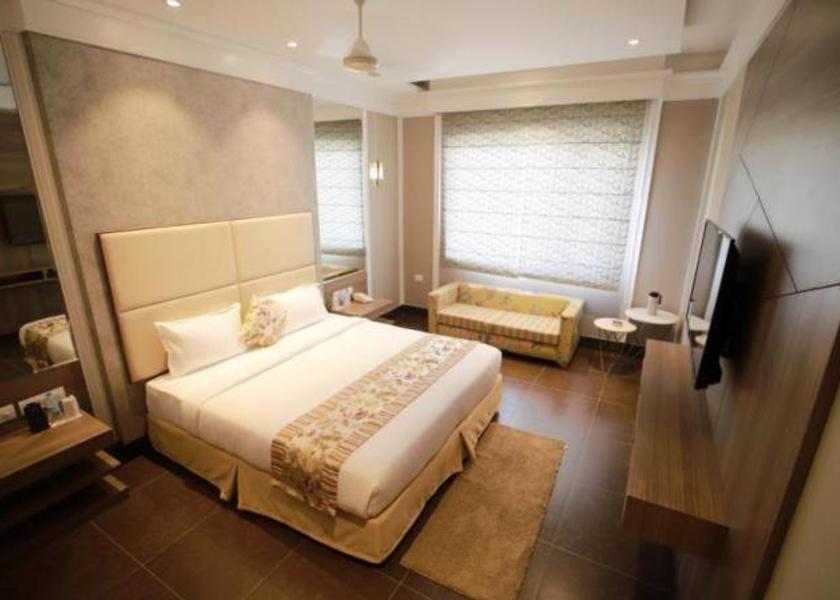 Uttar Pradesh Moradabad Deluxe Suite Room