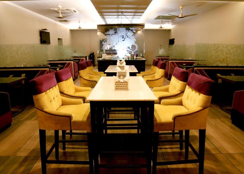 Uttar Pradesh Moradabad Food & Dining