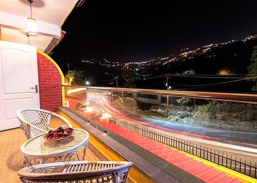 Uttarakhand Mussoorie Hotel View