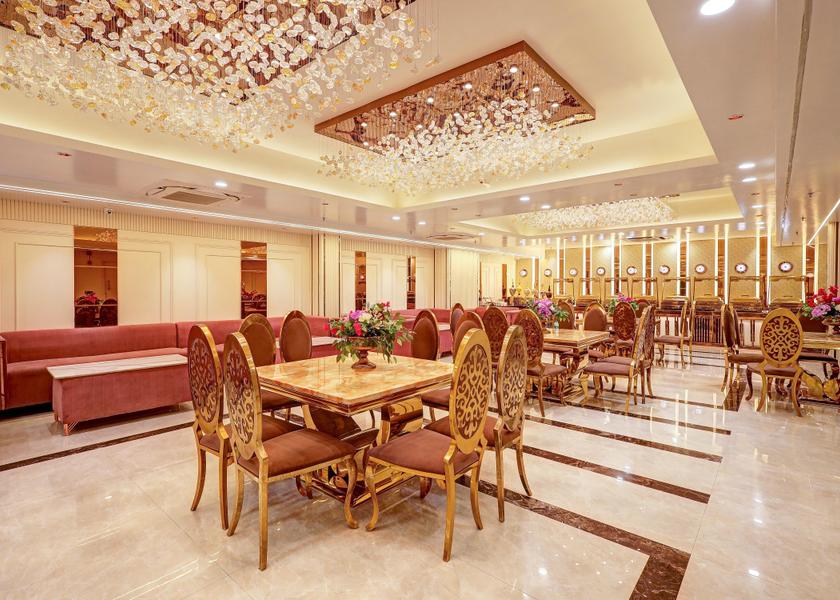 Delhi Delhi Food & Dining